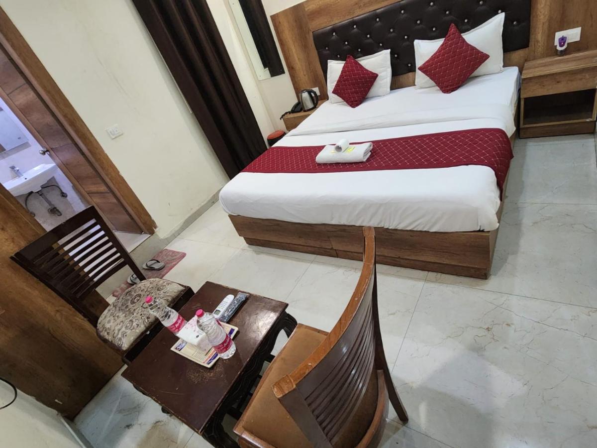 Hotel Ambe Inn By Ambience Delhi Igi Airport New Delhi Buitenkant foto