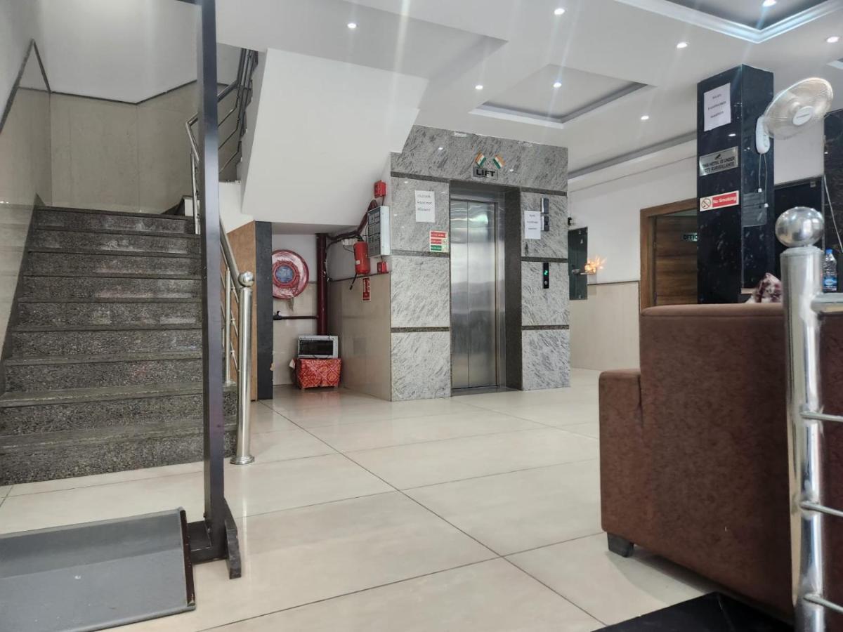 Hotel Ambe Inn By Ambience Delhi Igi Airport New Delhi Buitenkant foto