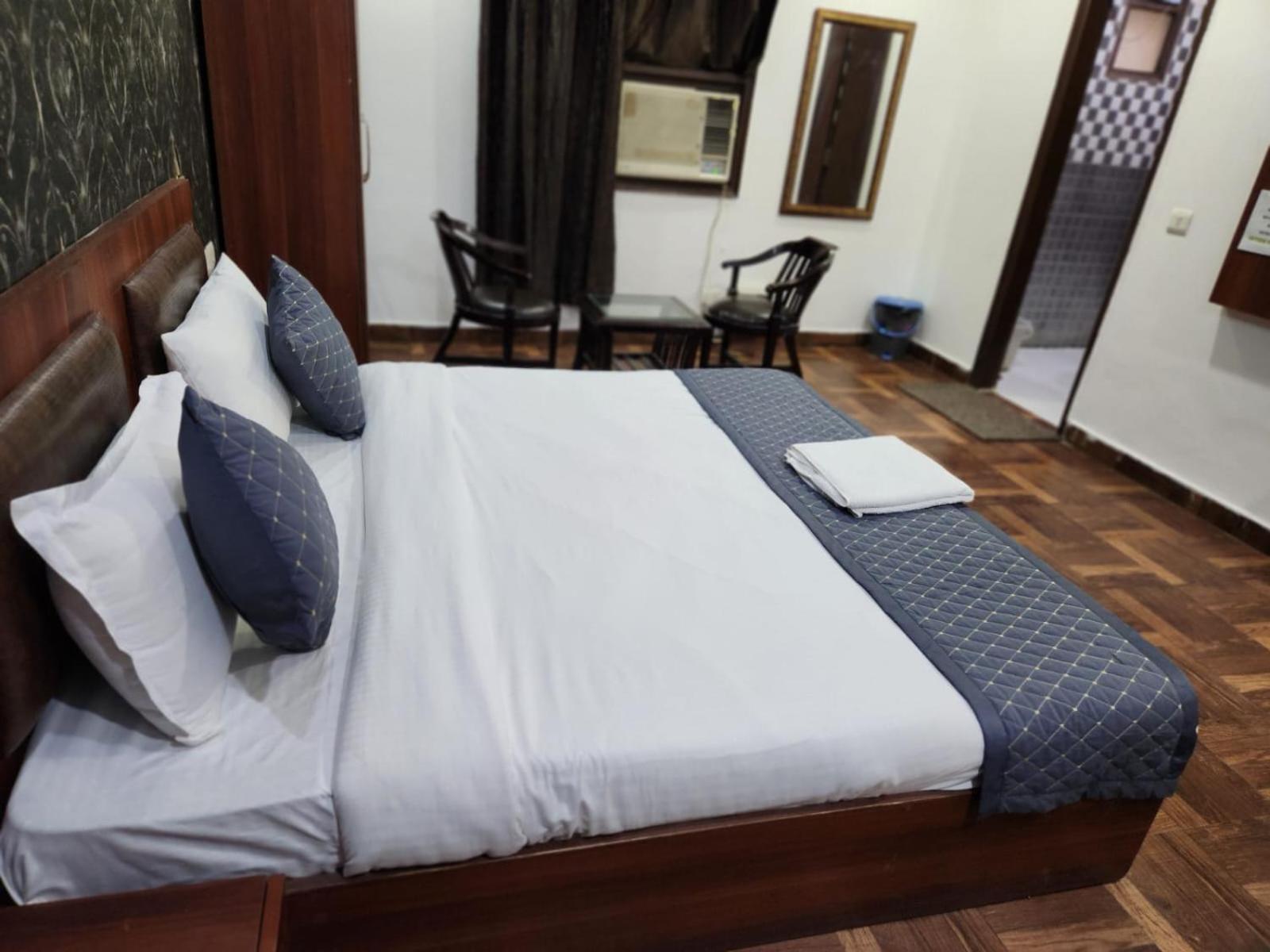 Hotel Ambe Inn By Ambience Delhi Igi Airport New Delhi Buitenkant foto